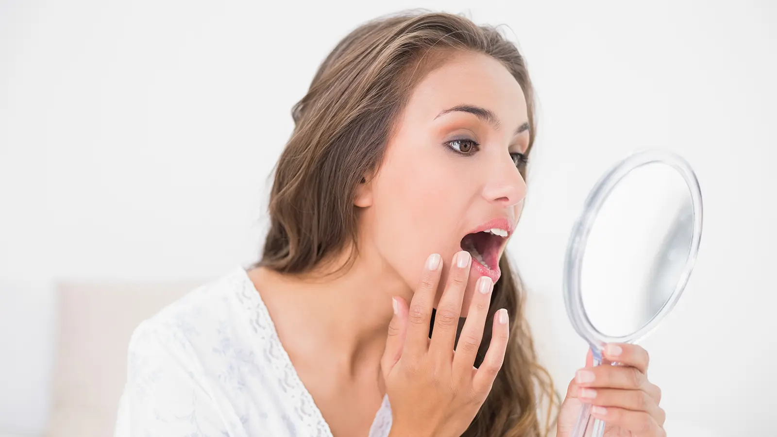 How to Deal With a Broken Dental Implant